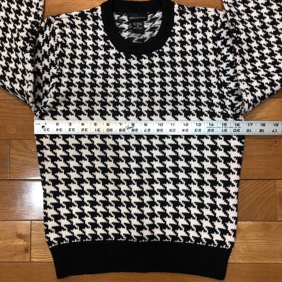 Moda International Crewneck Houndstooth Black & White Knit Sweater Size M - Picture 3 of 6